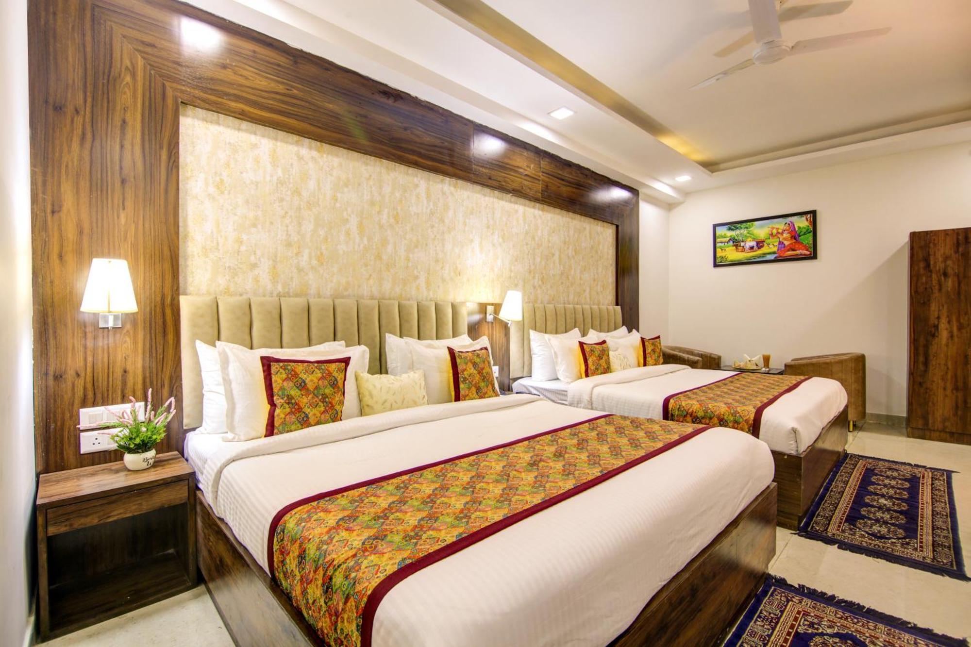 Hotel The Prithvi Near Delhi Airport 뉴델리 외부 사진
