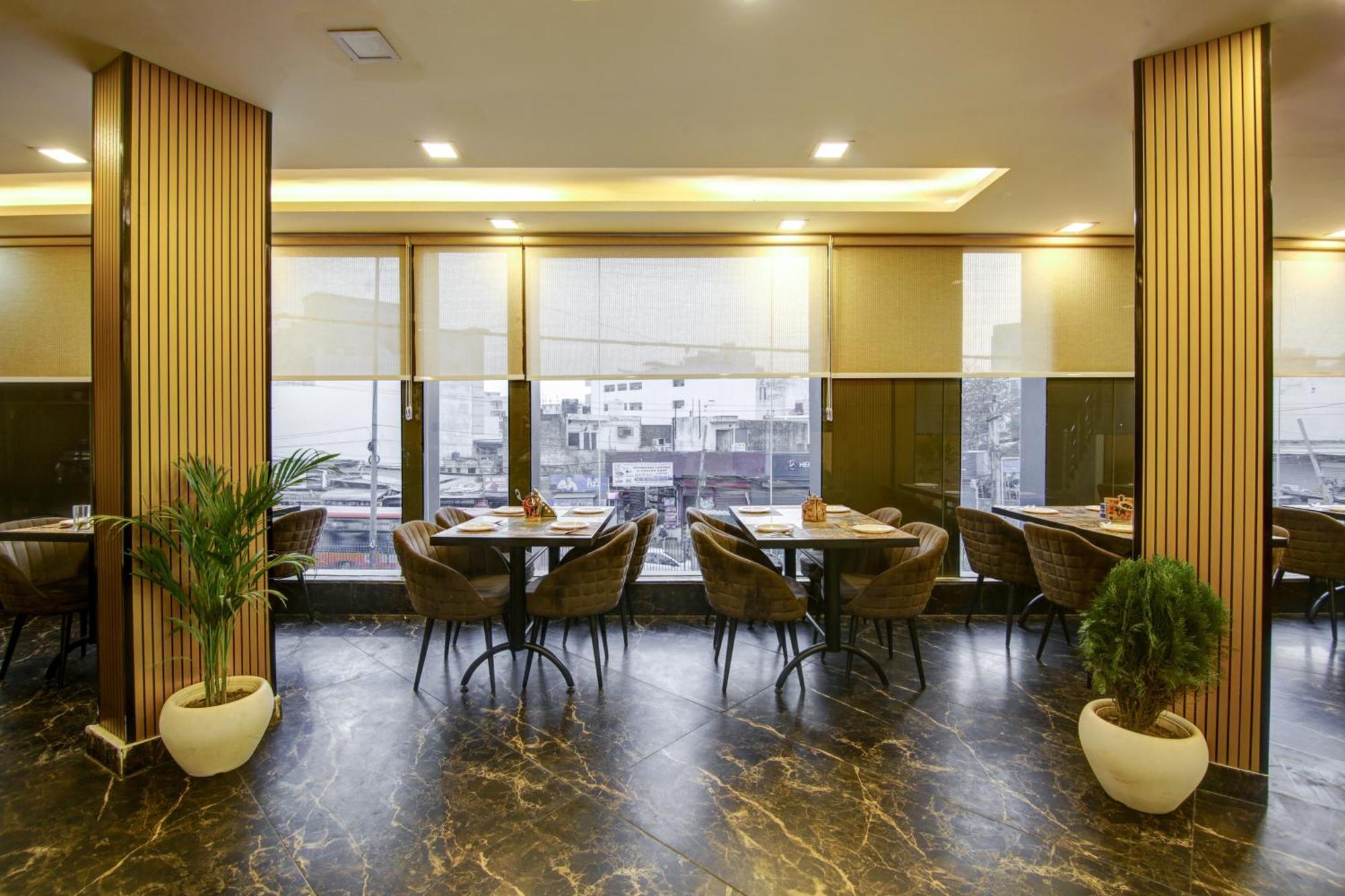 Hotel The Prithvi Near Delhi Airport 뉴델리 외부 사진