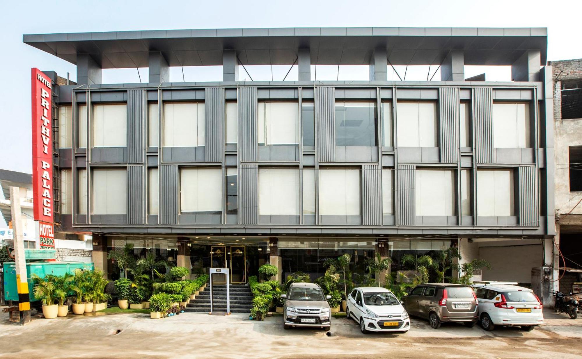 Hotel The Prithvi Near Delhi Airport 뉴델리 외부 사진