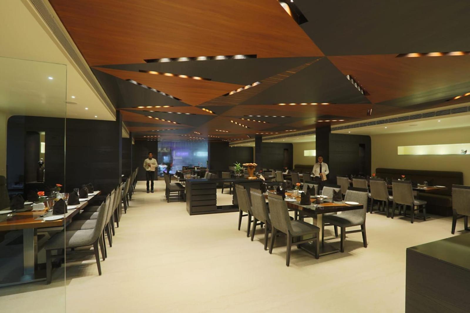 Hotel The Prithvi Near Delhi Airport 뉴델리 외부 사진