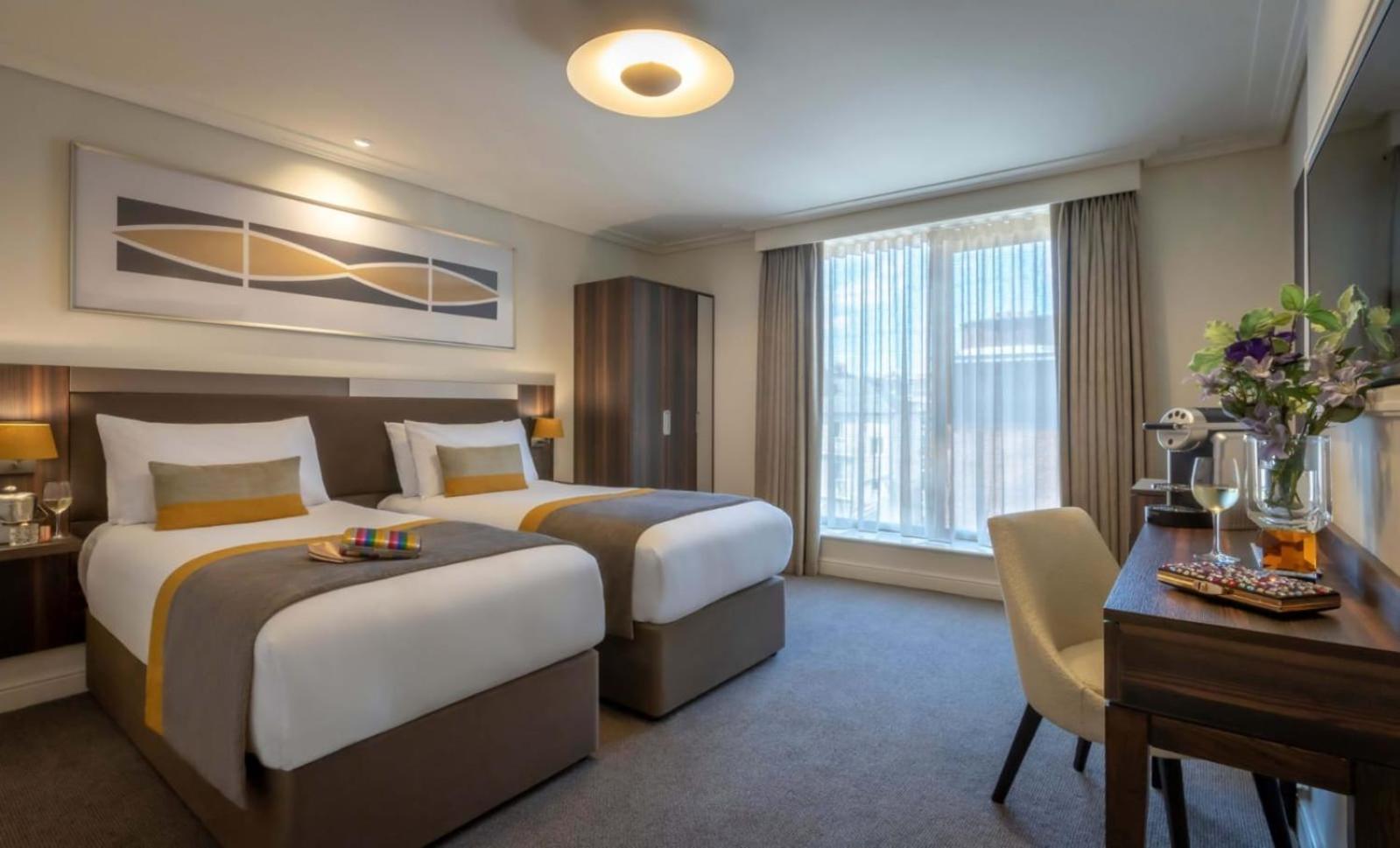Hotel The Prithvi Near Delhi Airport 뉴델리 외부 사진